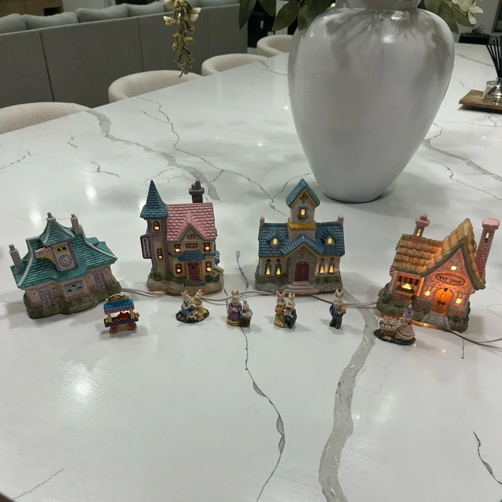 Vintage Light Up 10 Piece Easter Bunny Village Houses Ceramic Holiday Decor